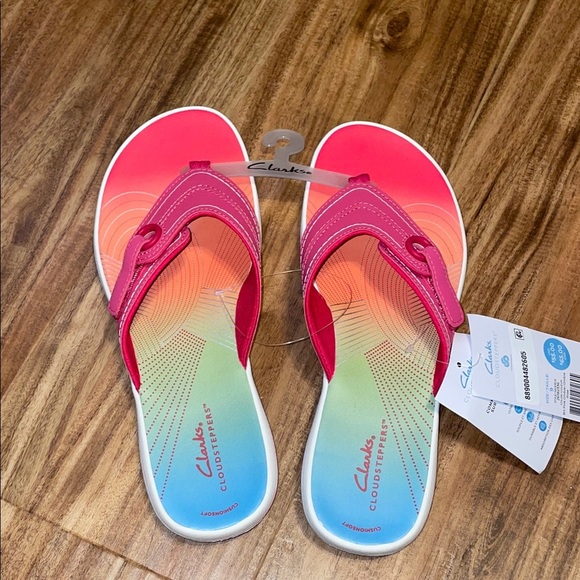 Clarks women’s 9 sandals flip flop cloudsteppers pink Velcro comfort NWT - Picture 2 of 5